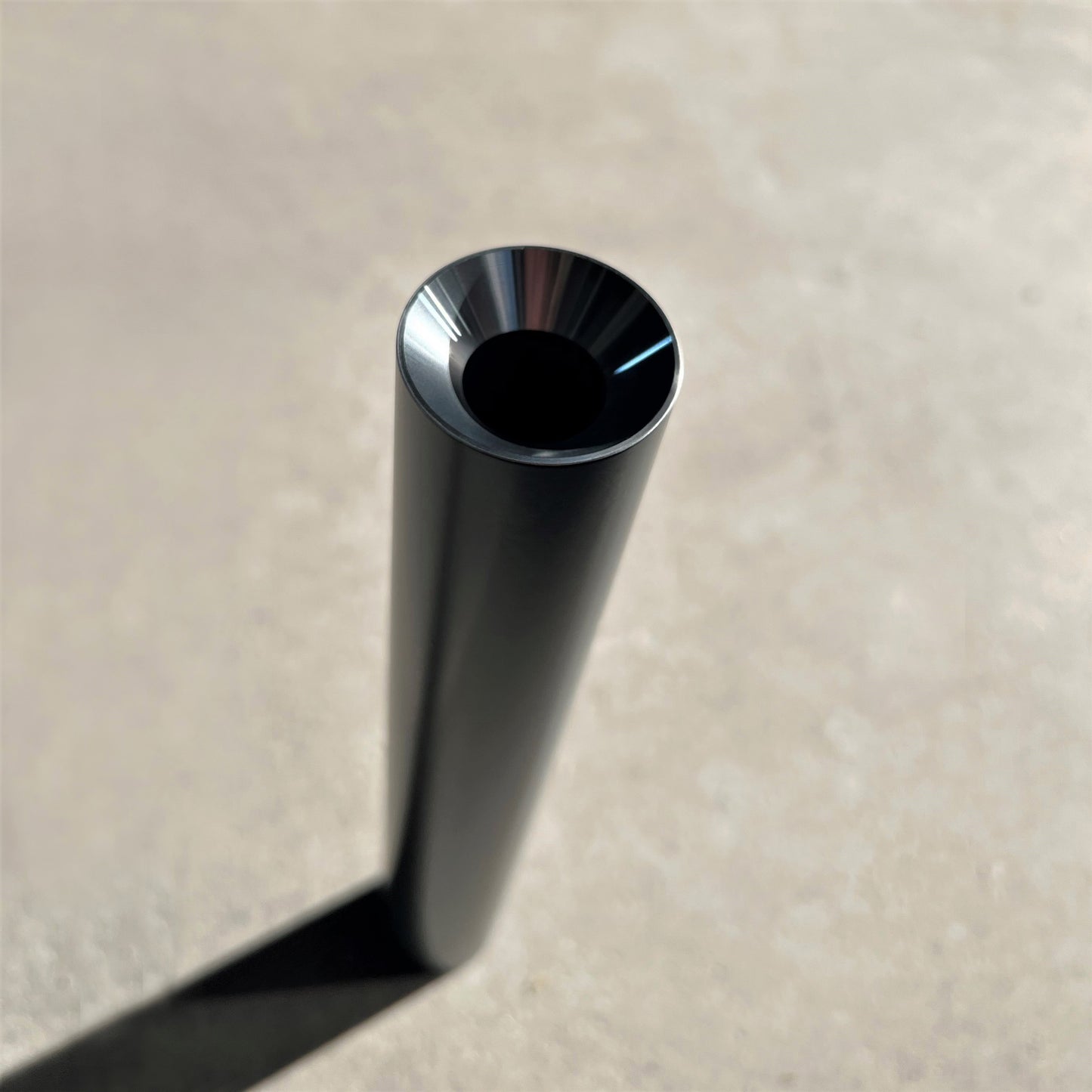 Vase 'V1'